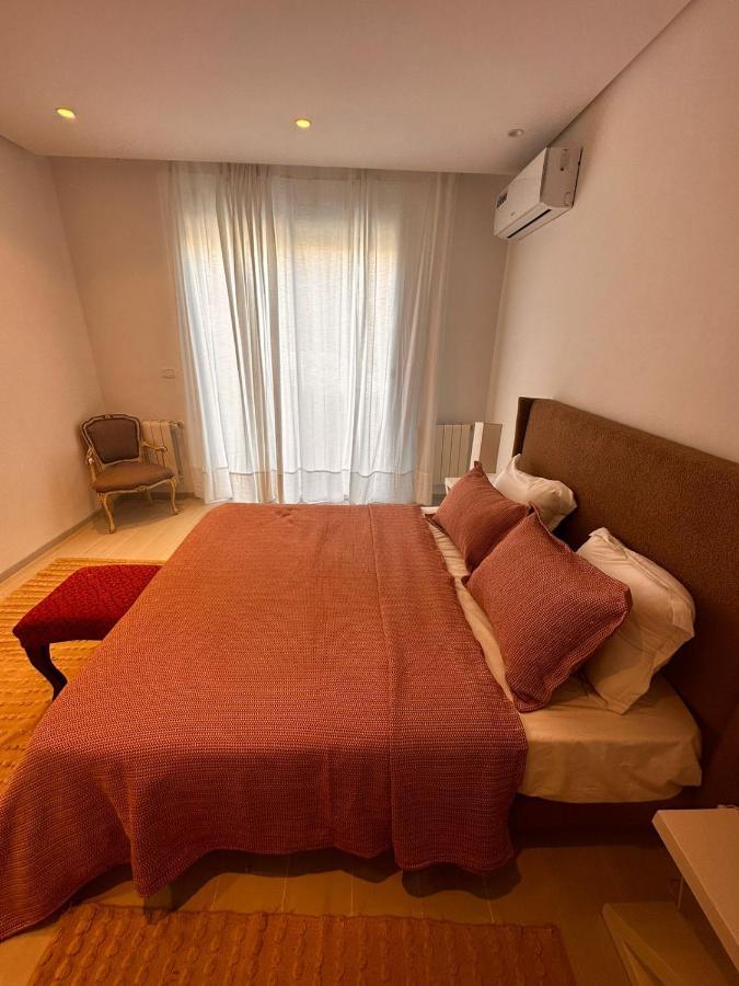 App Avec Jardin Dans Un Hotel قمرت المظهر الخارجي الصورة