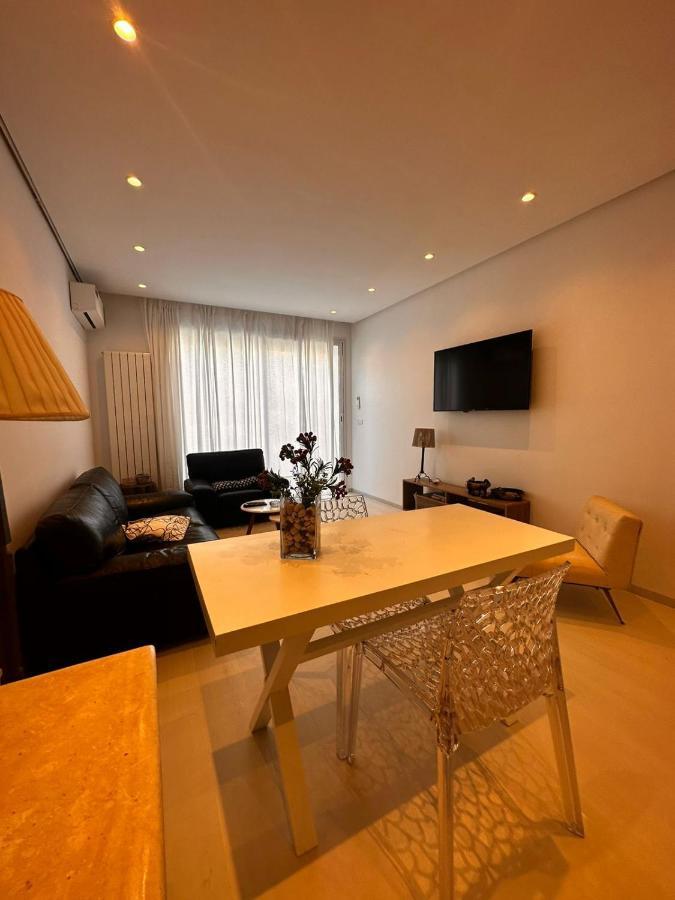 App Avec Jardin Dans Un Hotel قمرت المظهر الخارجي الصورة