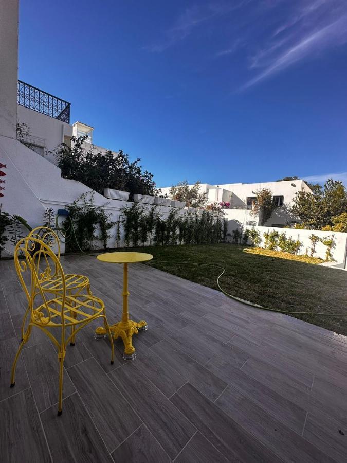 App Avec Jardin Dans Un Hotel قمرت المظهر الخارجي الصورة